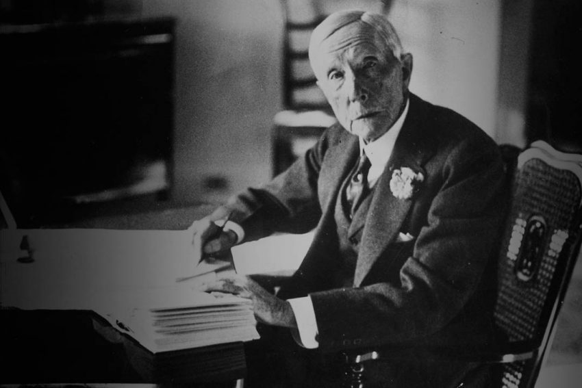 Top 7 Most Wealthy People of All Time