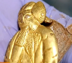 Zhou Dynasty Gold Treasure