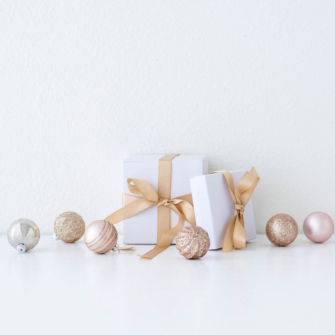 How To Give Meaningful Gifts When You’re on a Tight Budget