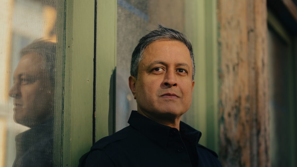 Family support is key for people with mental illness but caregivers need help too : NPR