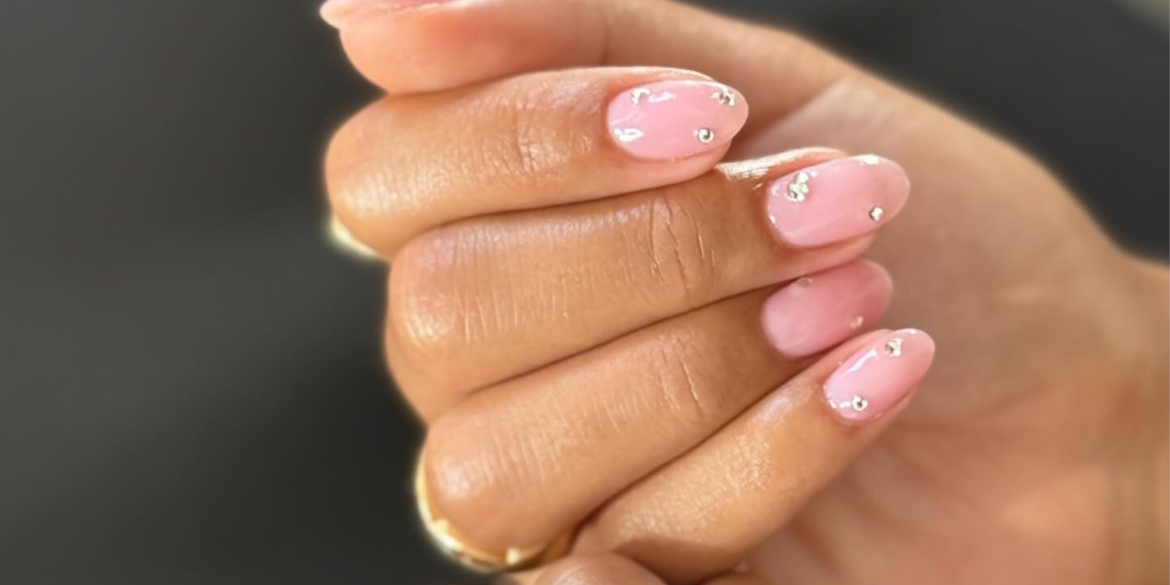 Scattered Gem Nails Are the Easiest Way to Upgrade Your Winter Mani