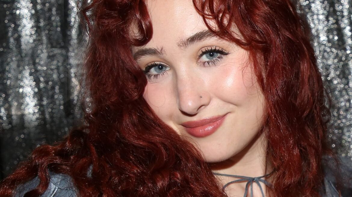 Chappell Roan's Faux Bob Is Peak Weird Art School Girl — See Photos