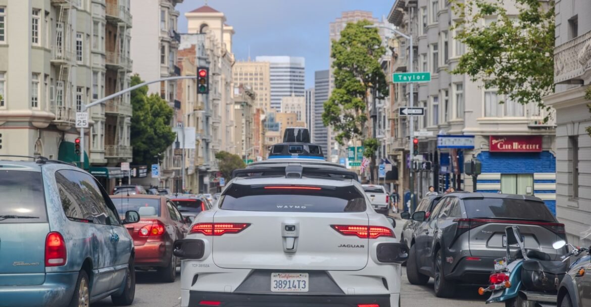 Self-driving cars could cut crashes — but make traffic and sprawl worse