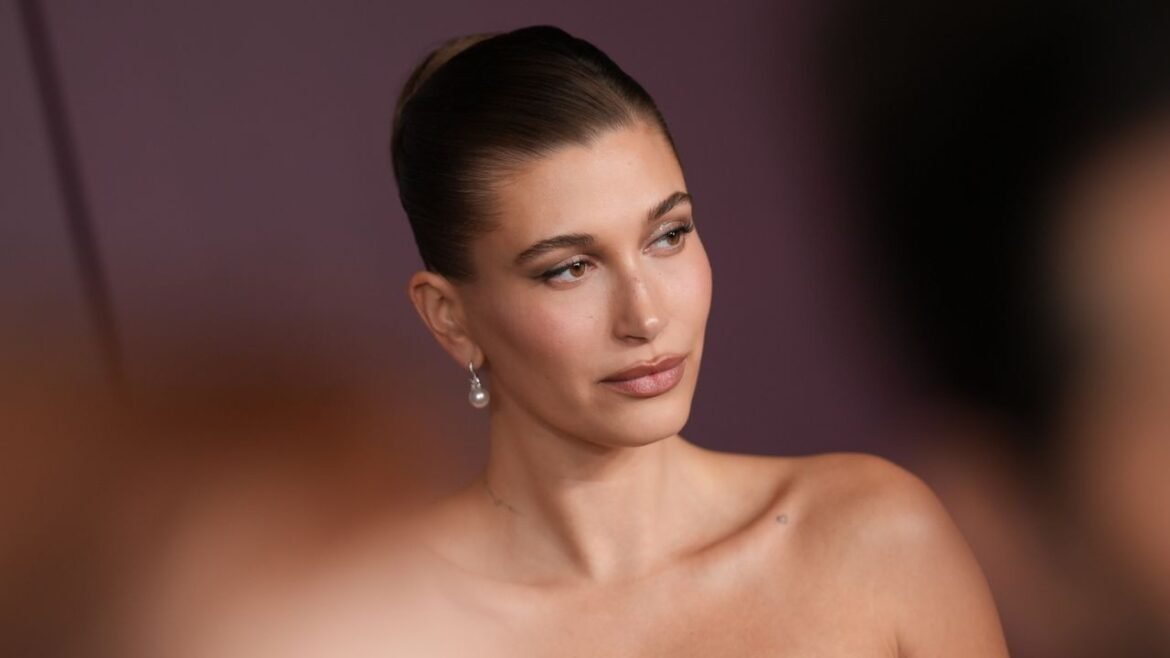 Slicked-back hair isn't going anywhere – here's how to wear the trend in 2026