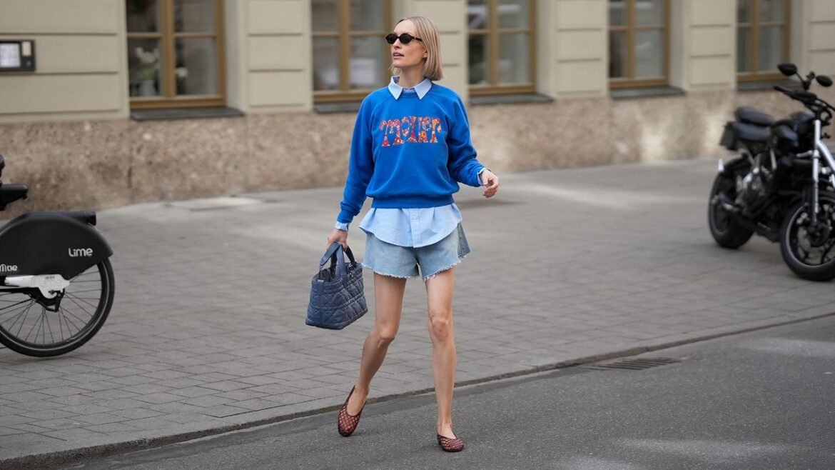 Stuck On How To Style Jelly Sandals? One Fashion Writer Shows How 2026