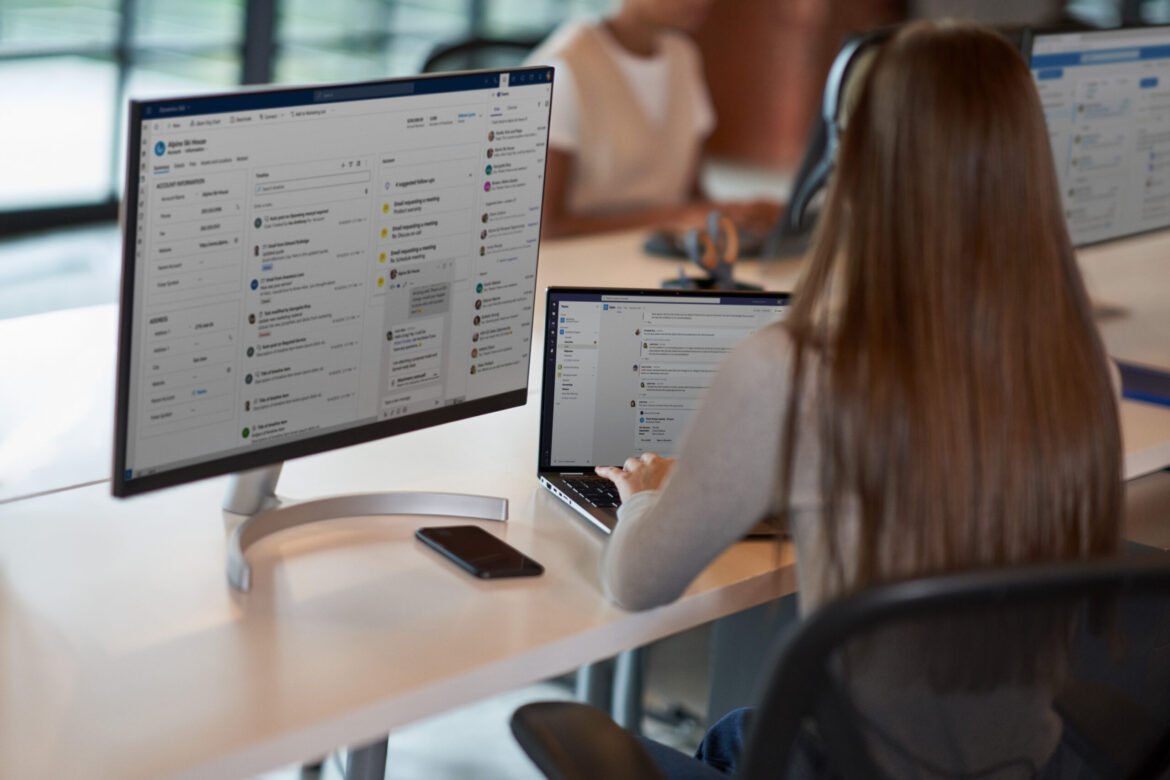Moving sales and service organizations forward with agentic CX and Microsoft 365 Copilot